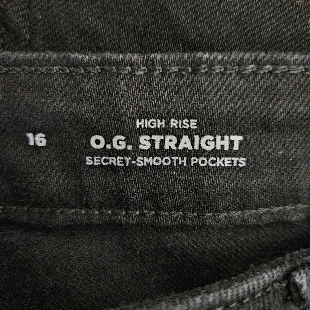 Old Navy OG Straight Denim Shorts Black Jack High Rise Rolled Cuffed - Picture 2 of 6